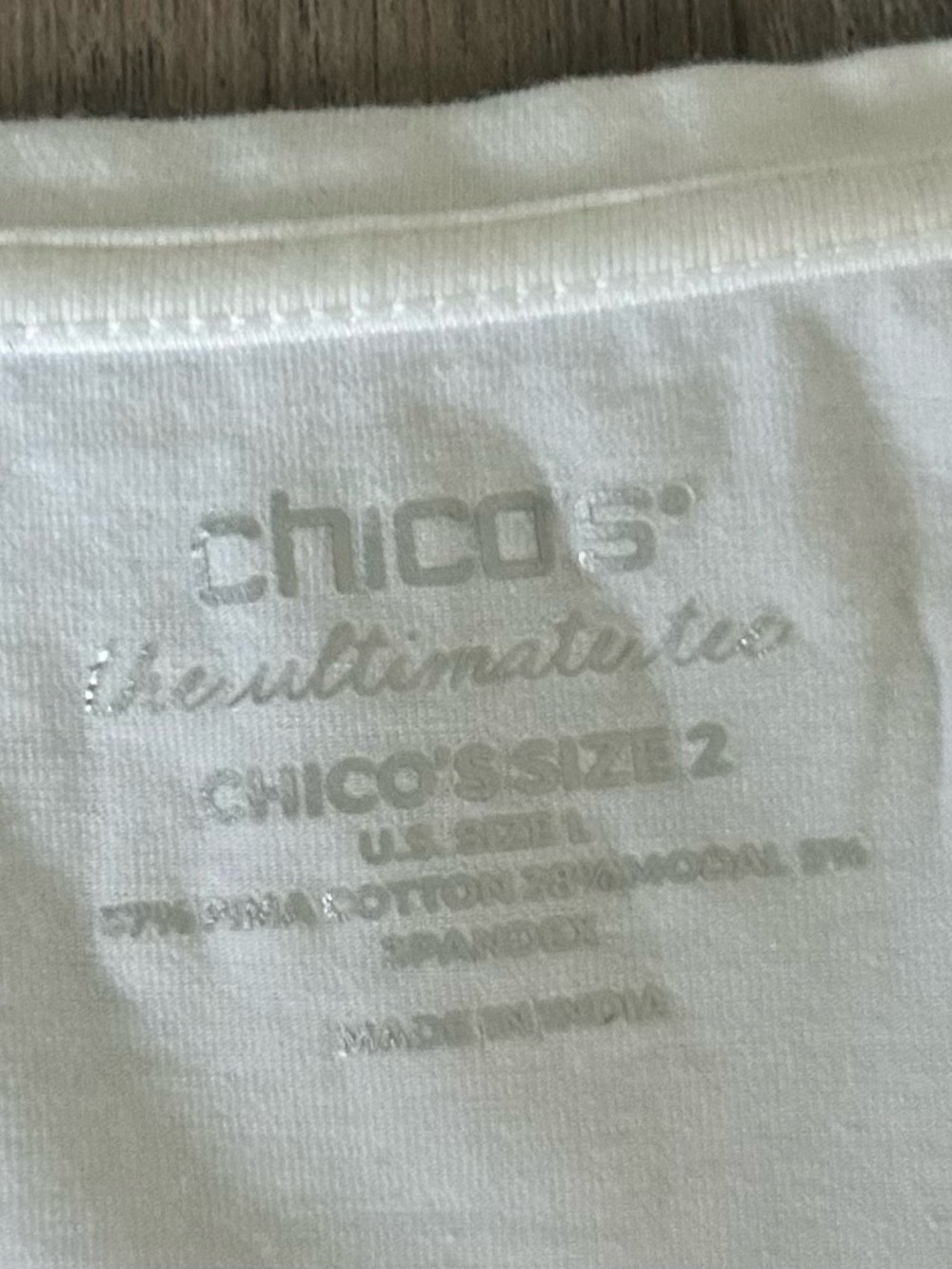 Chico's White V-Neck Long Sleeve Tunic - Picture 2 of 3